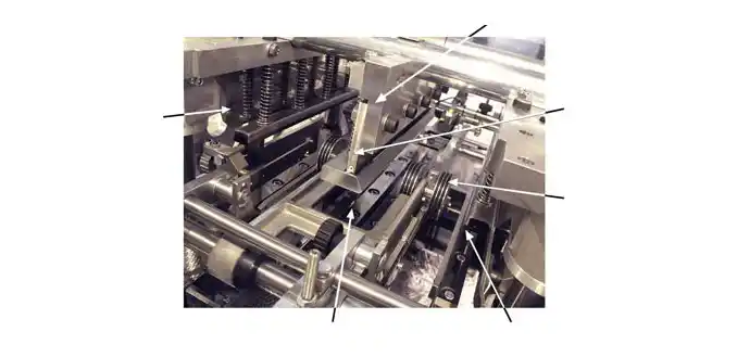 Photo of the trimmer center-knife